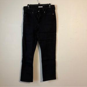 Women’s classic straight size 12 black Levi jeans